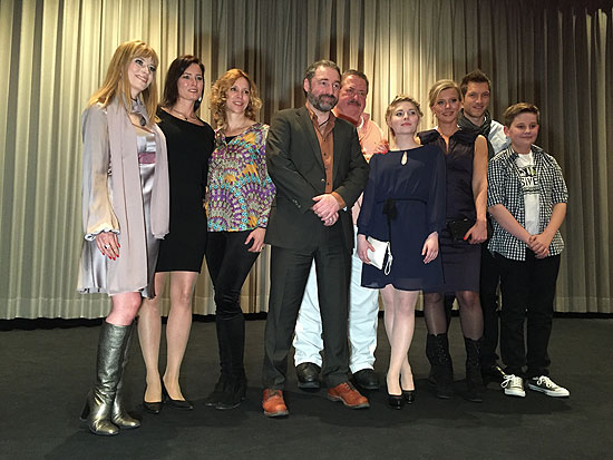 V.l.n.r.: Sophie Adell, Sabine Lorenz, Carin C. Tietze, Tommy Krappweis, Josef Hanneschlaeger, Lilian Prent, Eva Habermann, Alexander Simon und Oliver Deißenböck (©Foto: Martin Schmitz)